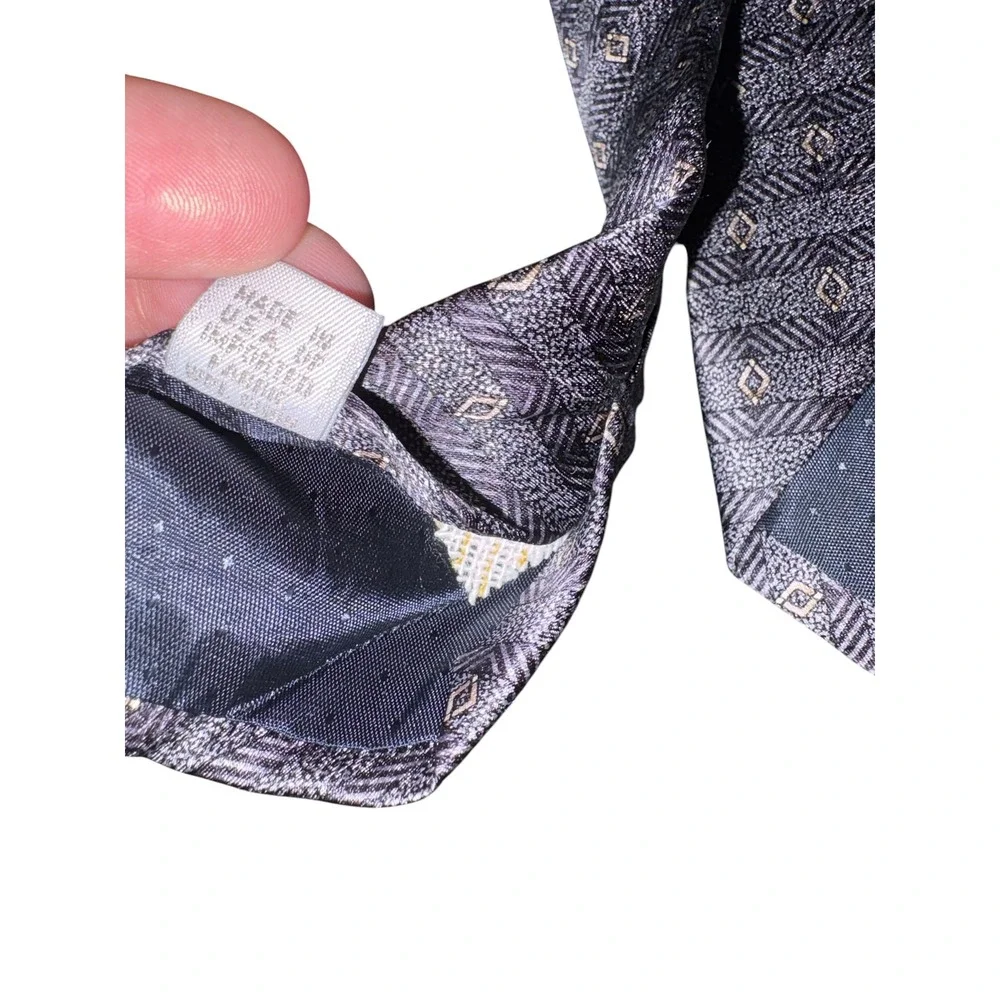Pierre Cardin details pierre